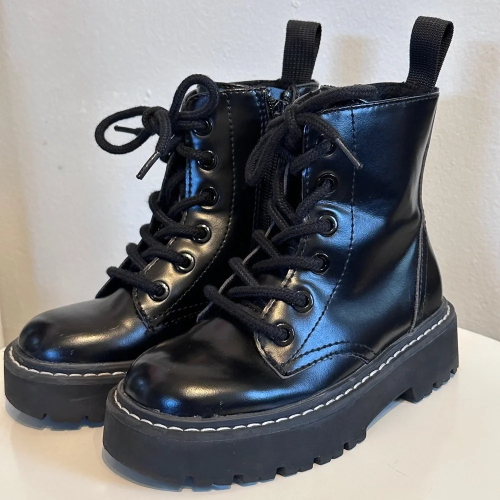 H&M Lace-Up Girls Boots - Picture 4 of 8